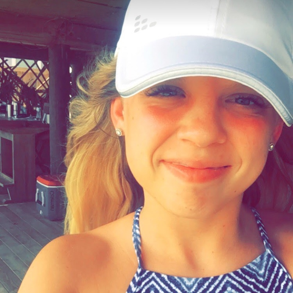 Meet your Posher, Kelsey